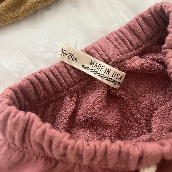 CHILDHOOD SHORTS - Picture 2 of 4